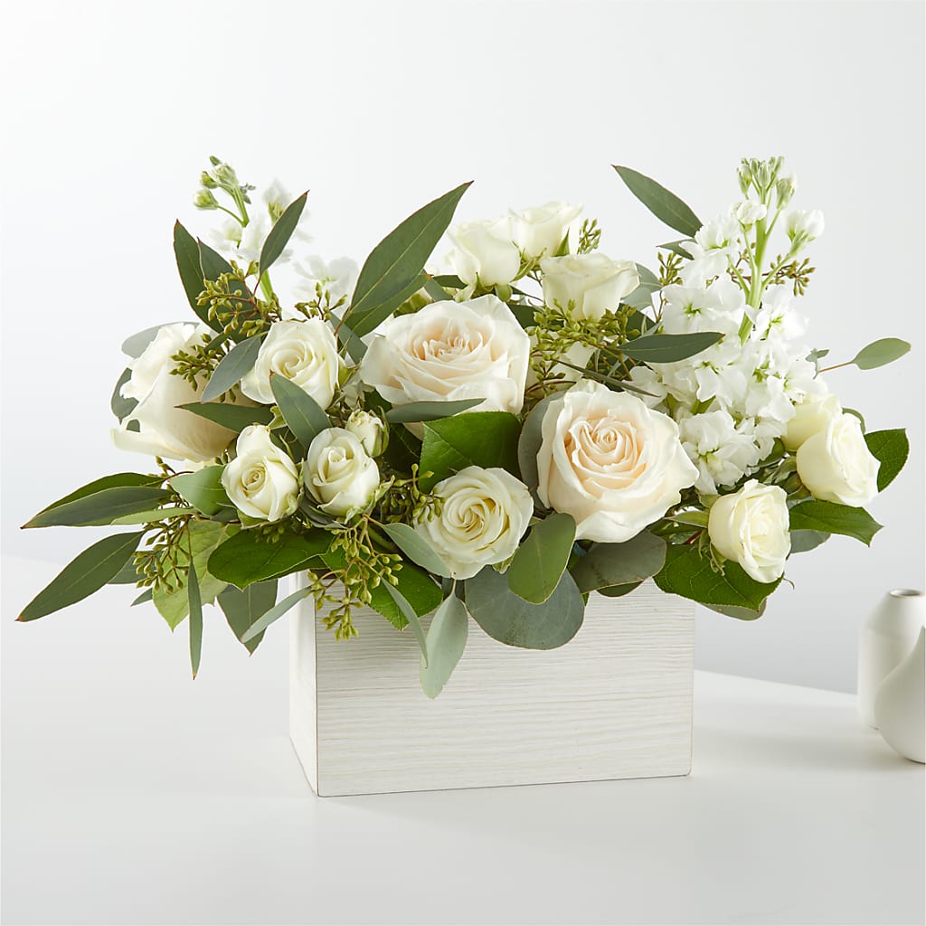 Fresh Linen Box Bouquet – North Star Blooms, Roseville MN