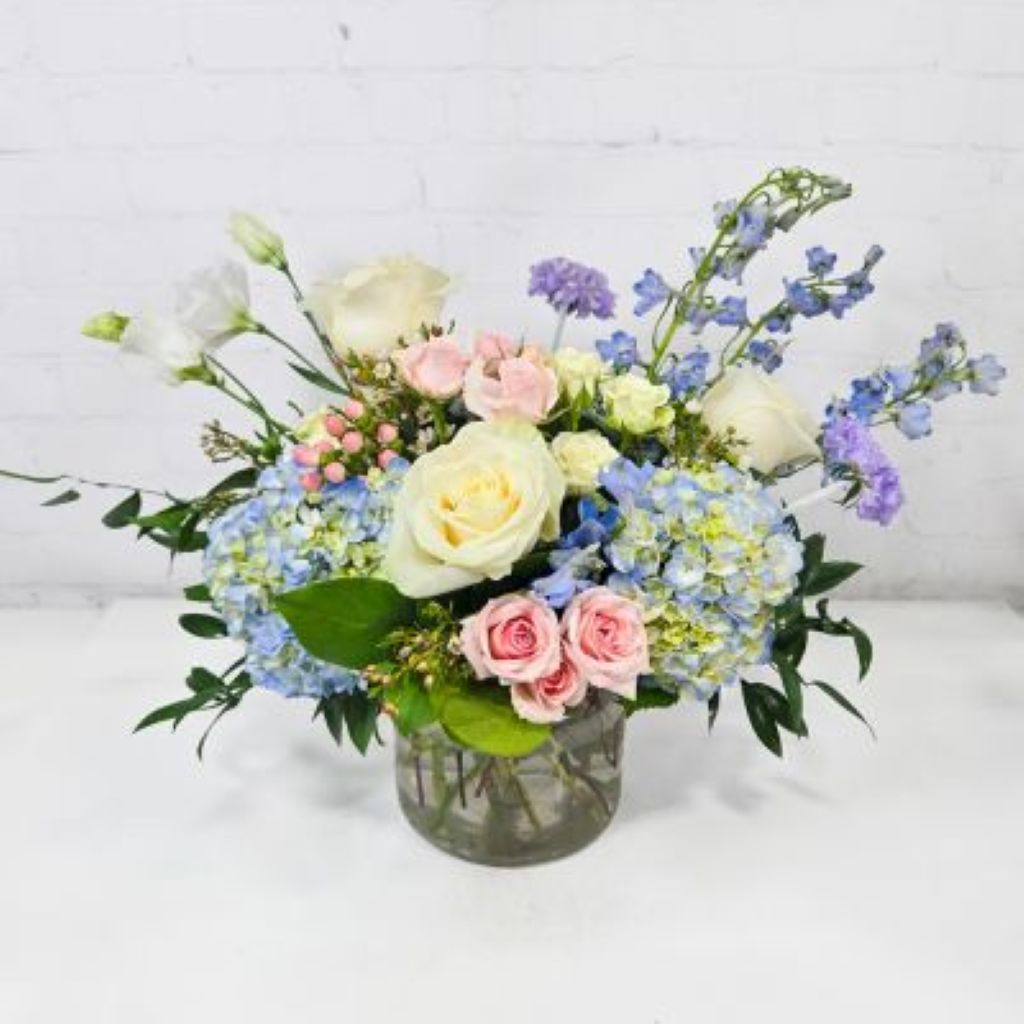 Table Arrangement – North Star Blooms, Roseville MN