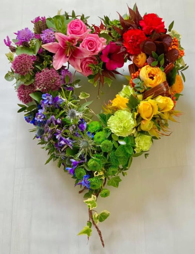 Love's Embrace Heart – North Star Blooms, Roseville MN