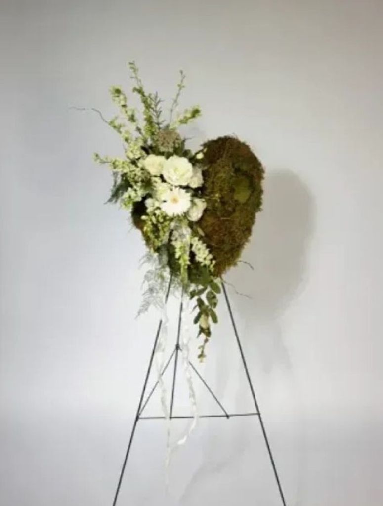 Moss Heart Blooms – North Star Blooms, Roseville MN