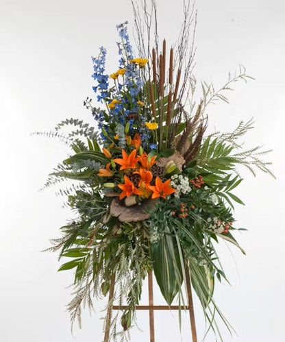 Woodland Easel Spray –  North Star Blooms, Roseville MN