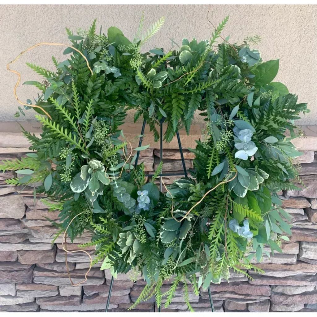 Tranquil Foliage Tribute Heart