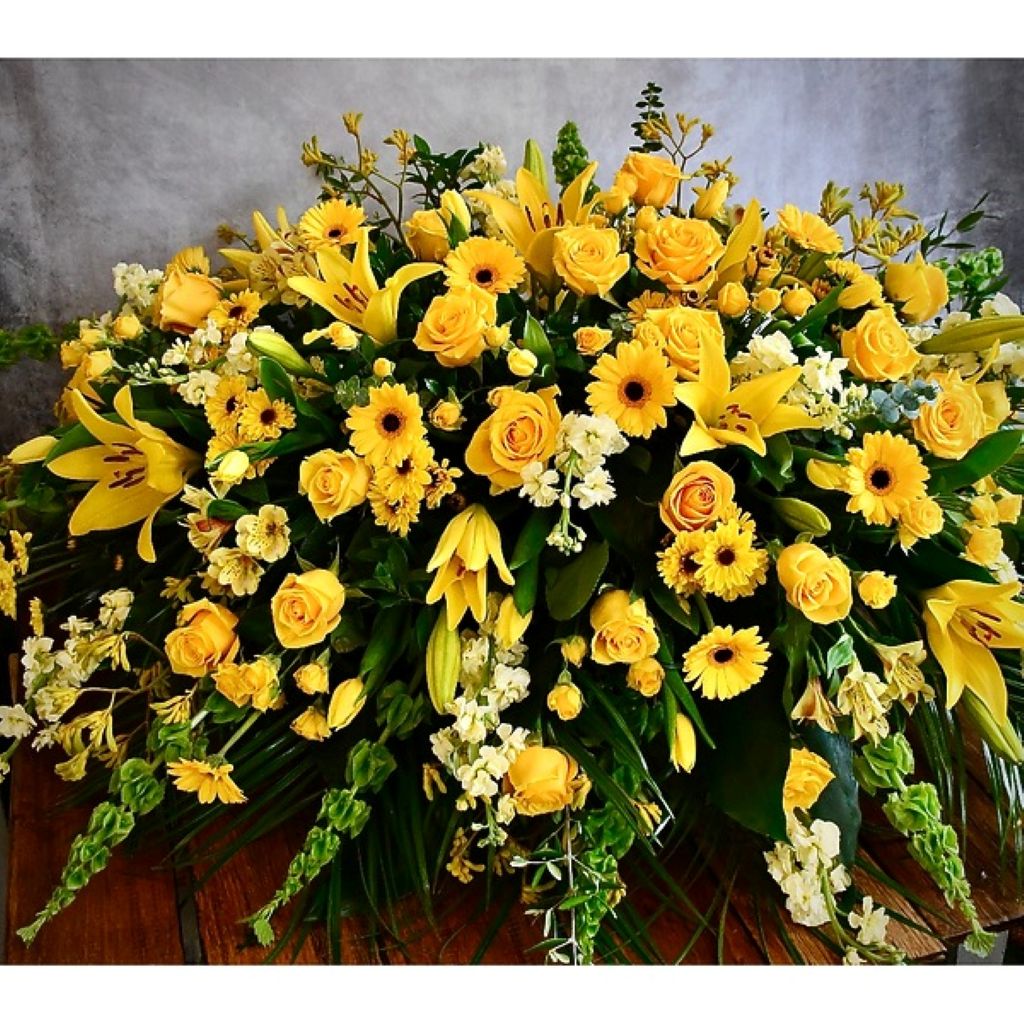 Golden Casket Spray