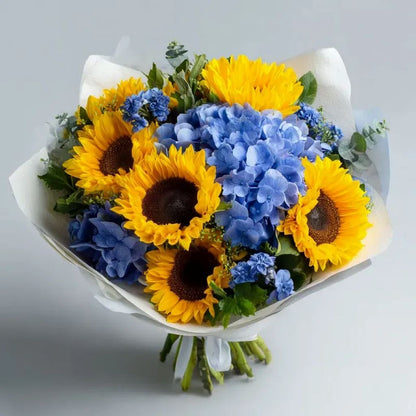 Sunflowers & hydrangea