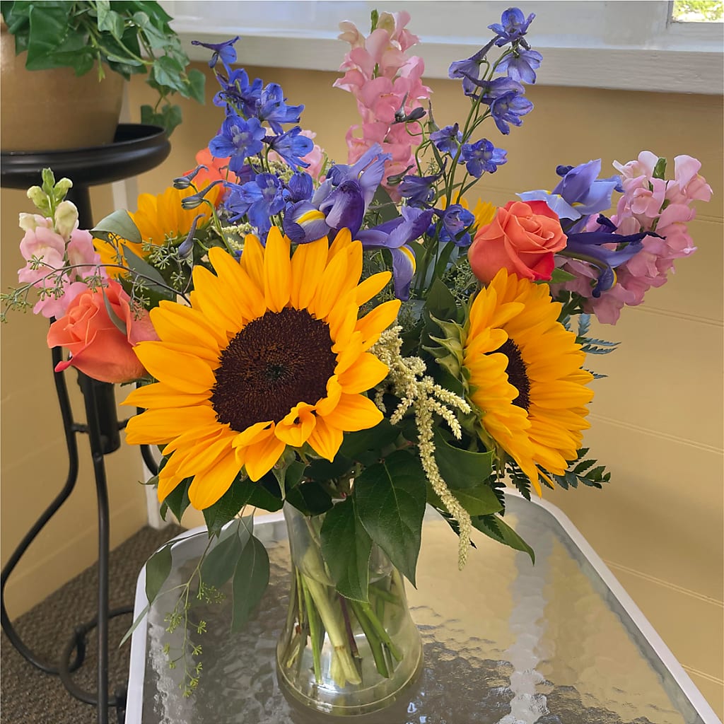 Rays of Life Bouquet –  North Star Blooms, Roseville MN