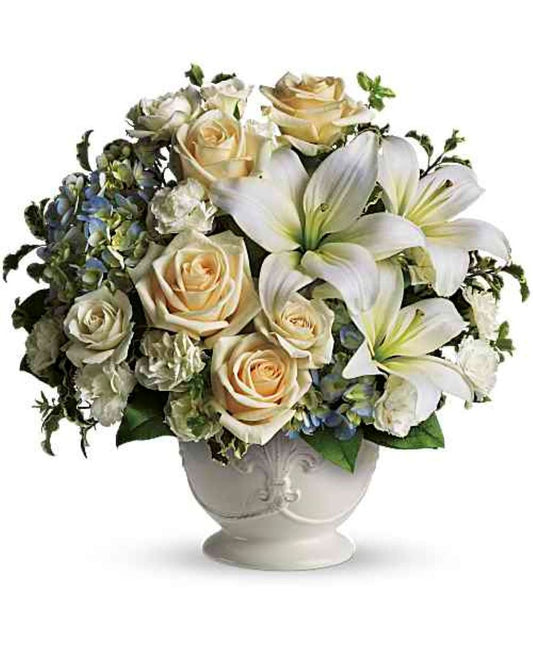Beautiful Dreams by Teleflora